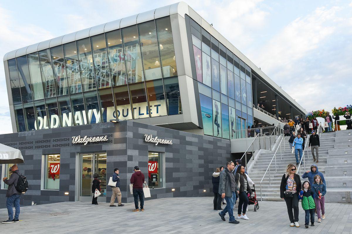 Empire Outlets 